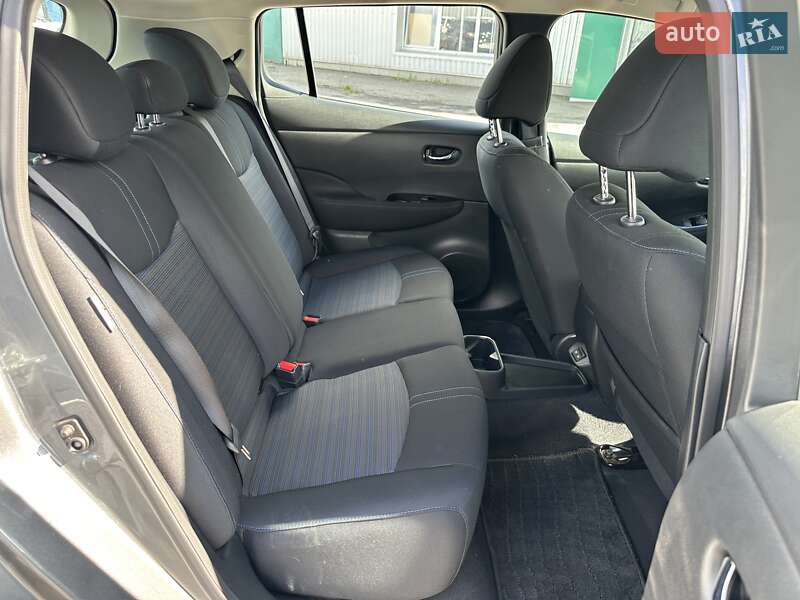 Хетчбек Nissan Leaf 2024 в Києві