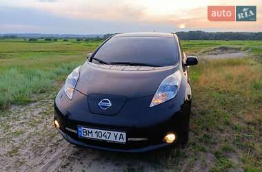 Хэтчбек Nissan Leaf 2012 в Ахтырке