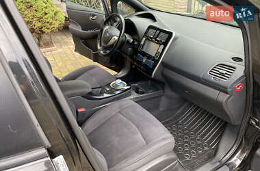 Хэтчбек Nissan Leaf 2014 в 