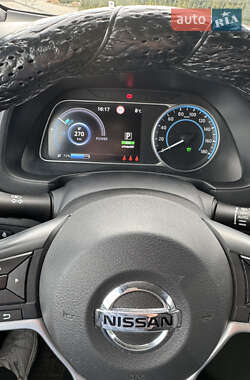 Хэтчбек Nissan Leaf 2021 в 