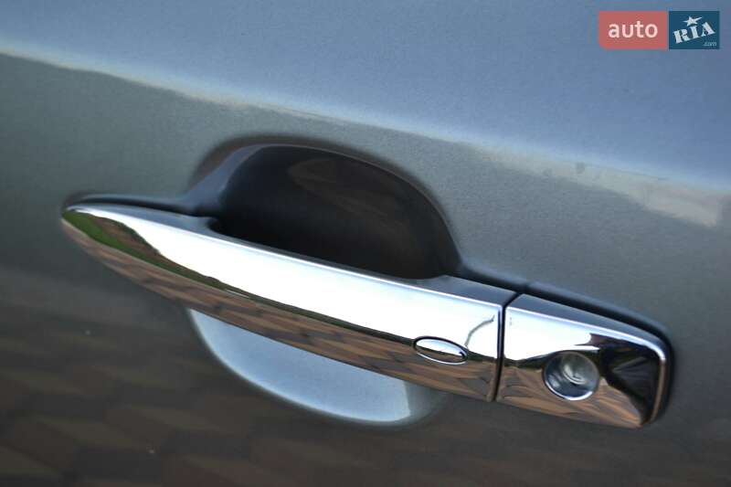Хэтчбек Nissan Leaf 2015 в Сарнах