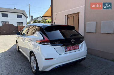Хэтчбек Nissan Leaf 2021 в 