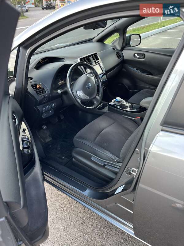 Хэтчбек Nissan Leaf 2016 в Луцке