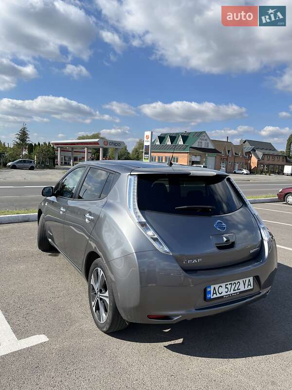 Хэтчбек Nissan Leaf 2016 в Луцке