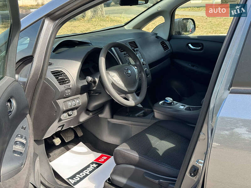 Хетчбек Nissan Leaf 2016 в Запоріжжі фото 12 Хетчбек Nissan Leaf 2016 в Запоріжжі