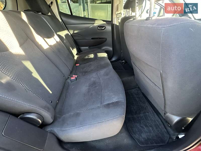 Хетчбек Nissan Leaf 2013 в Кропивницькому фото 25 Хетчбек Nissan Leaf 2013 в Кропивницькому