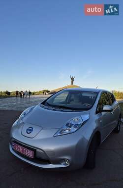 Хэтчбек Nissan Leaf 2012 в Черкассах
