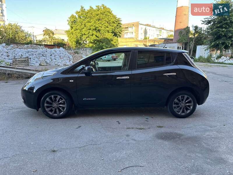 Хэтчбек Nissan Leaf 2016 в Житомире фото 17 Хэтчбек Nissan Leaf 2016 в Житомире