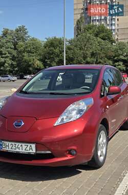 Хэтчбек Nissan Leaf 2011 в Одессе