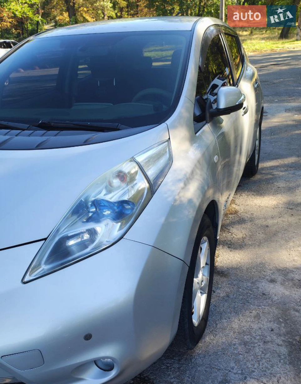 2012 Nissan Leaf - мініатюра 16