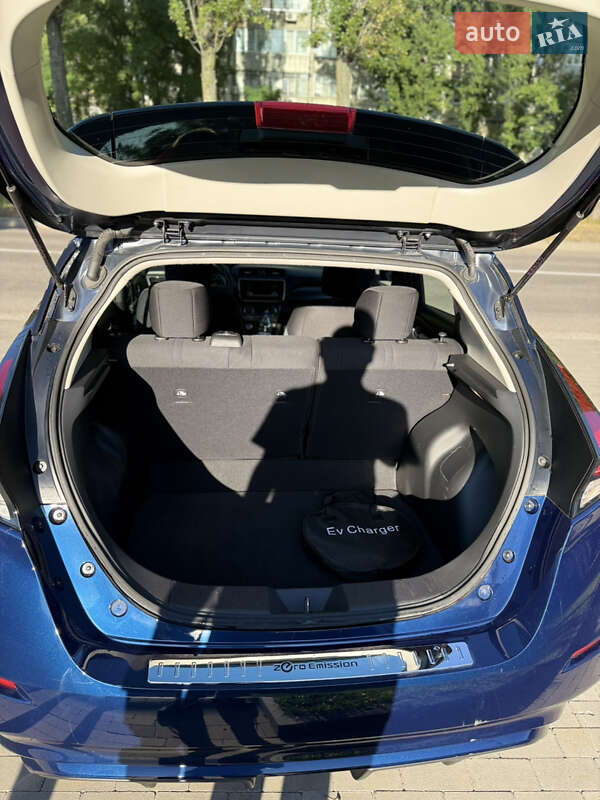 Хэтчбек Nissan Leaf 2018 в Кременчуге фото 6 Хэтчбек Nissan Leaf 2018 в Кременчуге