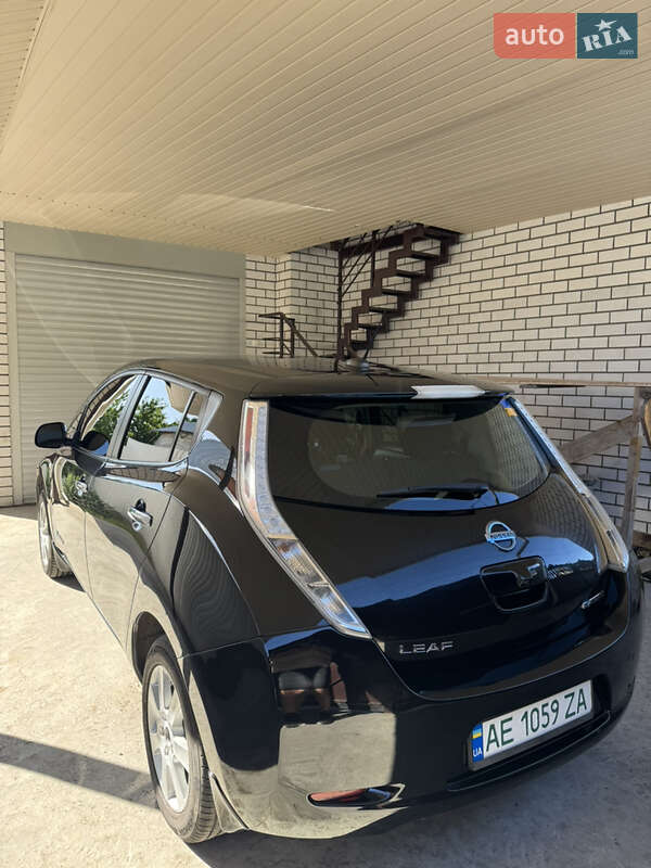 Хэтчбек Nissan Leaf 2015 в Днепре фото 4 Хэтчбек Nissan Leaf 2015 в Днепре