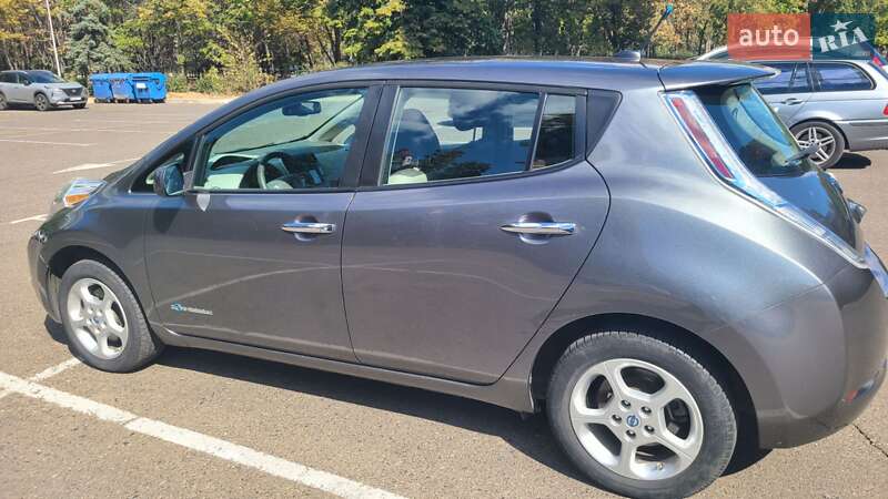 Nissan Leaf 2014