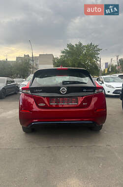 Хэтчбек Nissan Leaf 2019 в 