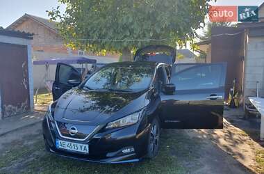 Хетчбек Nissan Leaf 2019 в Дніпрі