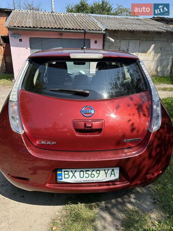 Хетчбек Nissan Leaf 2012 в Шепетівці фото 10 Хетчбек Nissan Leaf 2012 в Шепетівці