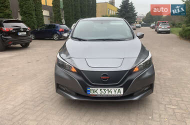 Хэтчбек Nissan Leaf 2019 в Ровно