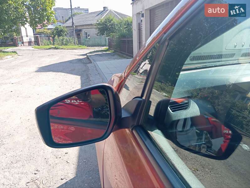 Хетчбек Nissan Leaf 2021 в Тернополі