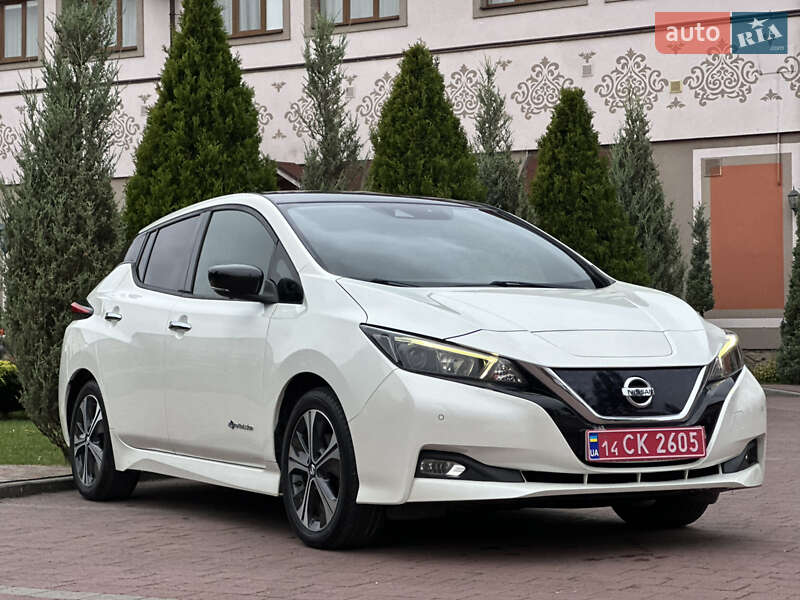 Хэтчбек Nissan Leaf 2018 в Стрые
