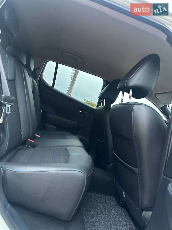Хэтчбек Nissan Leaf 2018 в Стрые