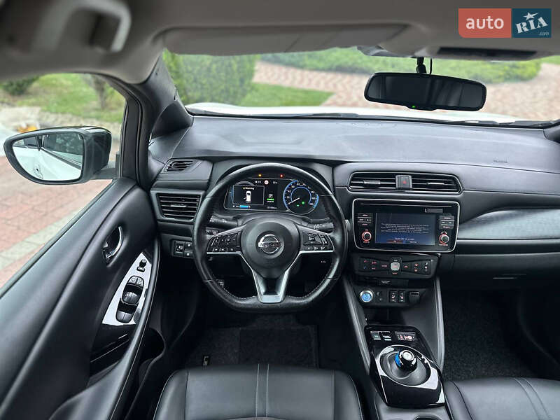 Хэтчбек Nissan Leaf 2018 в Стрые