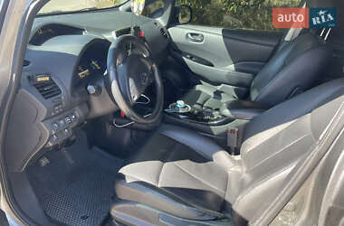 Хэтчбек Nissan Leaf 2014 в 