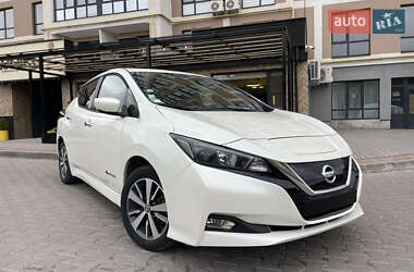 Хетчбек Nissan Leaf 2021 в Тернополі
