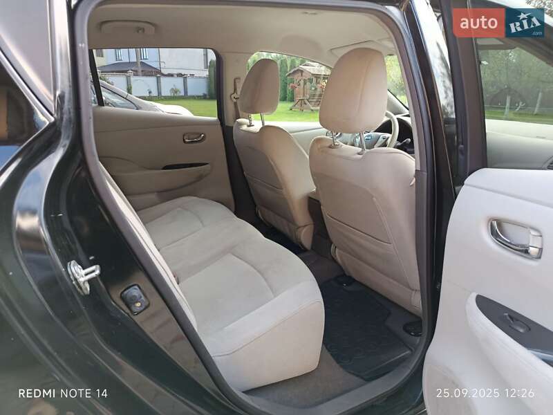 Хэтчбек Nissan Leaf 2011 в Ивано-Франковске