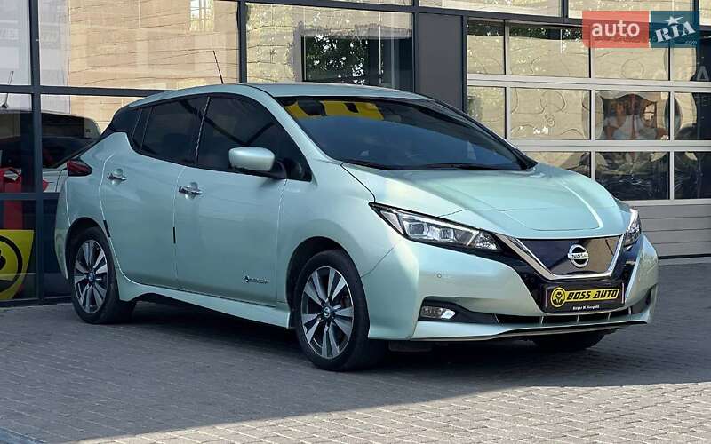 Хэтчбек Nissan Leaf 2018 в Ивано-Франковске