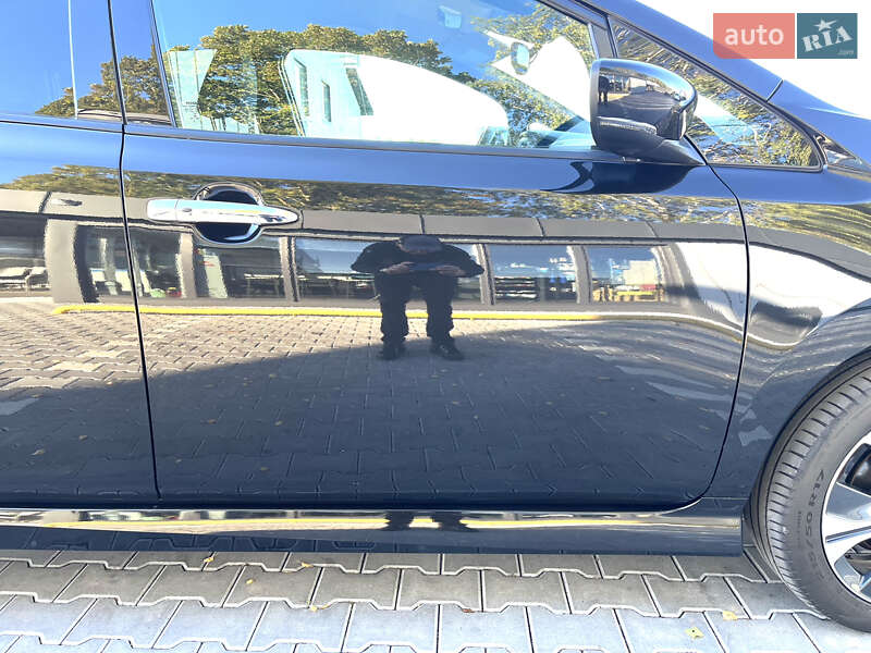 Хэтчбек Nissan Leaf 2019 в Владимире фото 66 Хэтчбек Nissan Leaf 2019 в Владимире