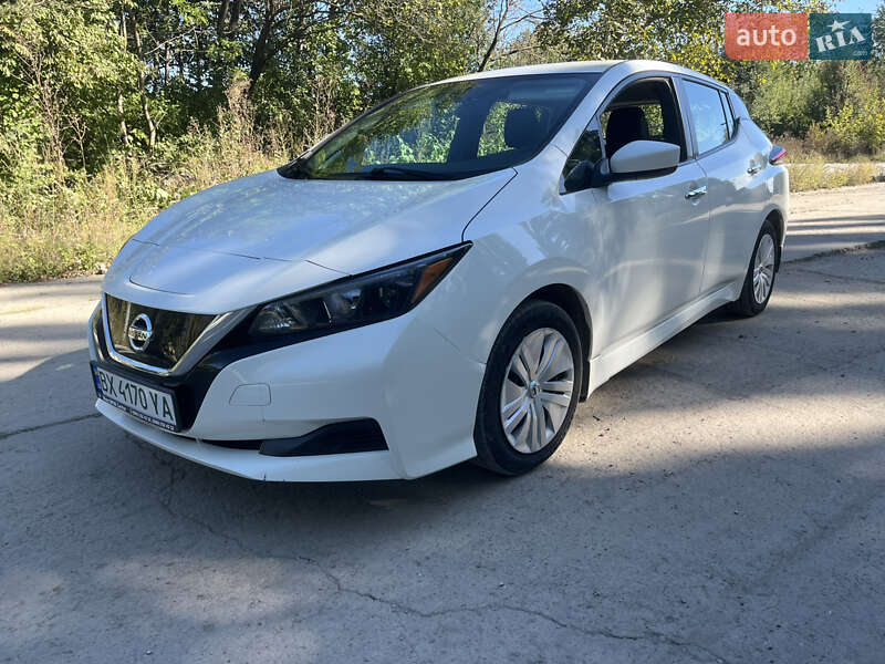 Хэтчбек Nissan Leaf 2018 в Каменец-Подольском