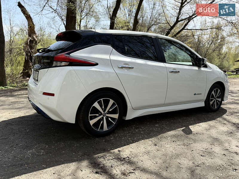 Хэтчбек Nissan Leaf 2018 в Теребовле фото 9 Хэтчбек Nissan Leaf 2018 в Теребовле