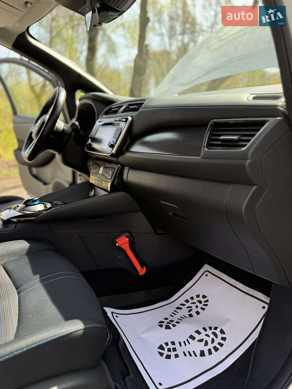 Хэтчбек Nissan Leaf 2018 в Теребовле фото 41 Хэтчбек Nissan Leaf 2018 в Теребовле