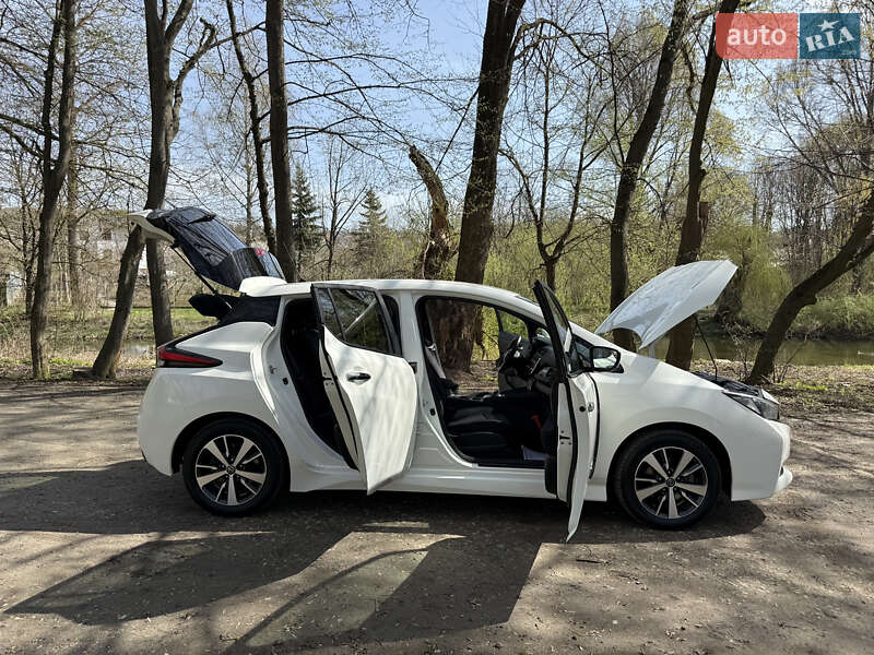 Хэтчбек Nissan Leaf 2018 в Теребовле фото 49 Хэтчбек Nissan Leaf 2018 в Теребовле