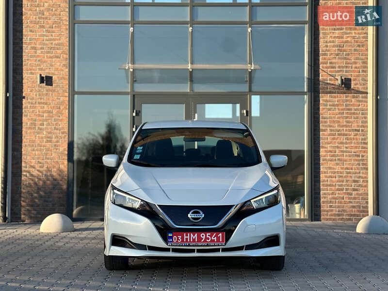 Хэтчбек Nissan Leaf 2019 в Тернополе