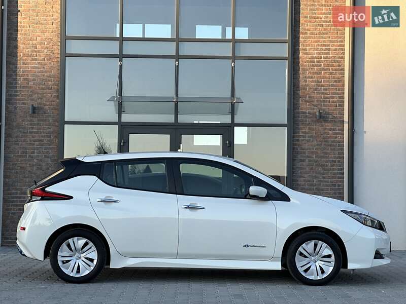 Хэтчбек Nissan Leaf 2019 в Тернополе