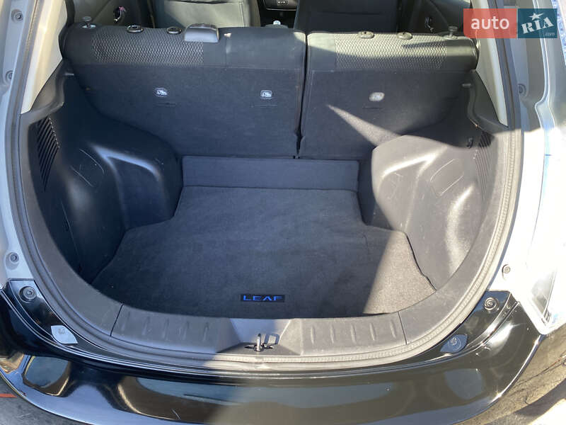 Хетчбек Nissan Leaf 2016 в Рівному