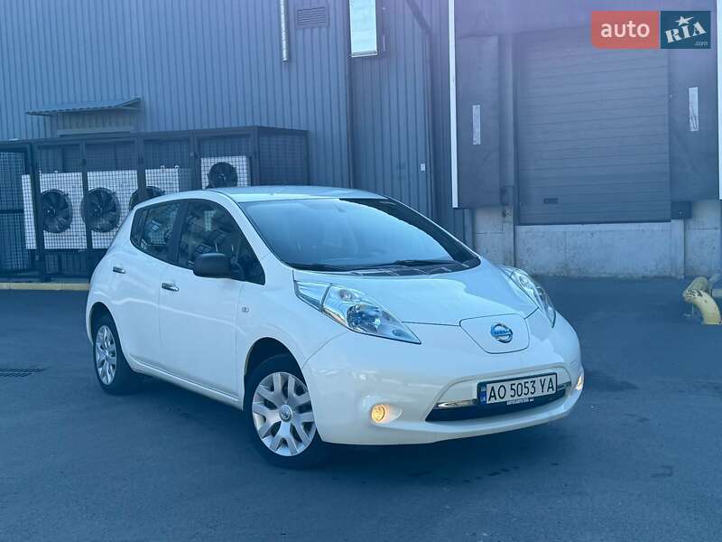Хетчбек Nissan Leaf 2014 в Ужгороді фото 2 Хетчбек Nissan Leaf 2014 в Ужгороді