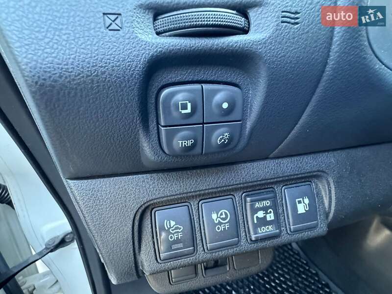 Хетчбек Nissan Leaf 2014 в Ужгороді фото 14 Хетчбек Nissan Leaf 2014 в Ужгороді