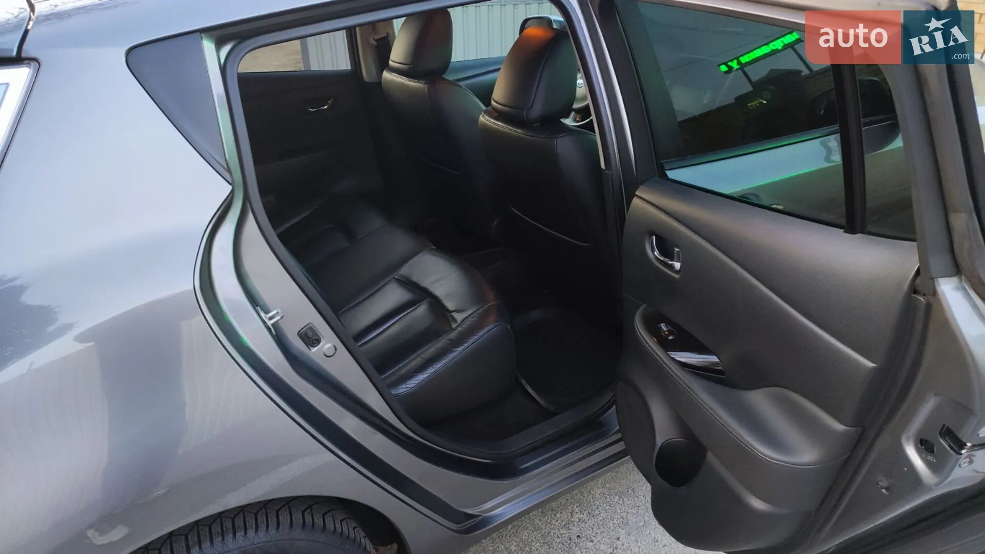2015 Nissan Leaf - мініатюра 10