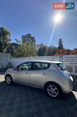 Хэтчбек Nissan Leaf 2013 в Хмельницком