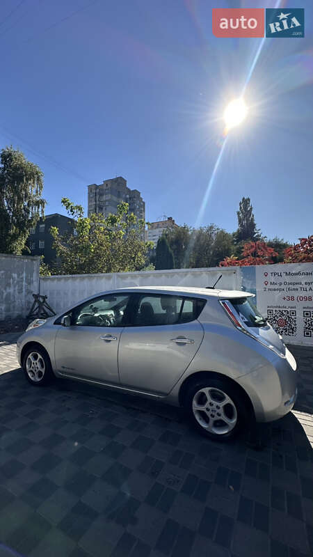 Nissan Leaf 2013