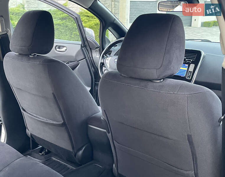 Хэтчбек Nissan Leaf 2014 в Ровно