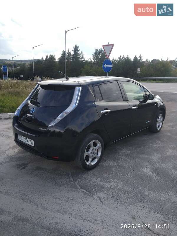 Хетчбек Nissan Leaf 2012 в Львові