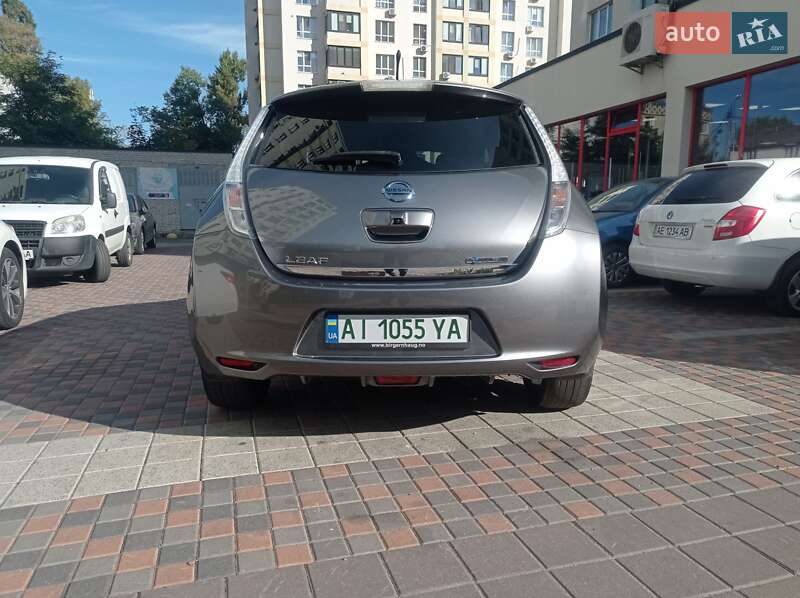 Хэтчбек Nissan Leaf 2013 в Киеве