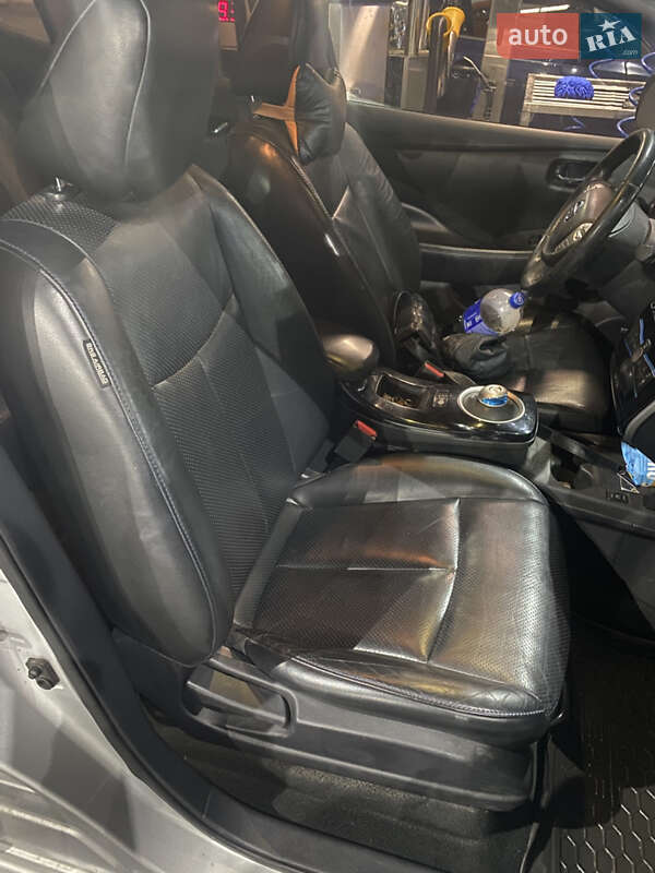 Хэтчбек Nissan Leaf 2014 в Кременчуге фото 15 Хэтчбек Nissan Leaf 2014 в Кременчуге