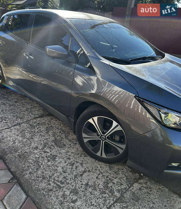 Хэтчбек Nissan Leaf 2020 в Ровно