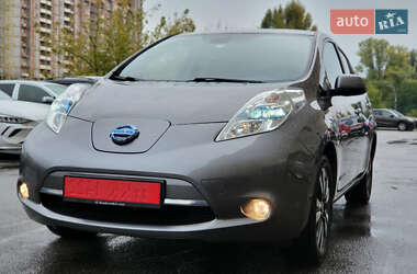 Хетчбек Nissan Leaf 2015 в Києві