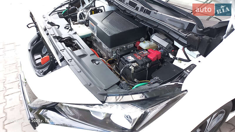 Хетчбек Nissan Leaf 2018 в Полтаві