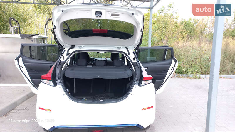 Хетчбек Nissan Leaf 2018 в Полтаві